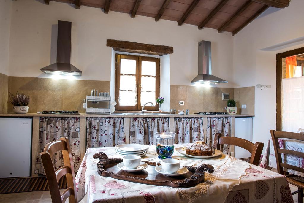 Agriturismo Grossola Castiglione dʼOrcia Exterior foto